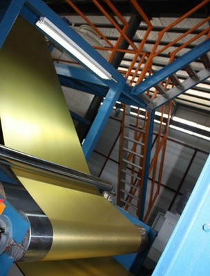 江蘇鑫美新材料科技 專注金屬拉絲加工，詳解拉絲鋁卷的價格、廠家與產品應用